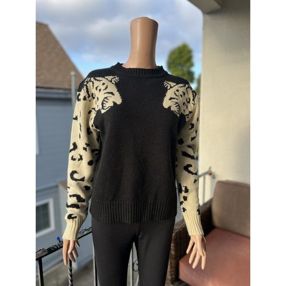Angashion Black/Cream Leopard Sleeves Crew Neck Pull Over Sweater L - Picture 1 of 7